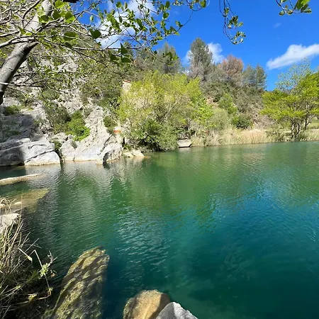 Elegant Avec Jacuzzi Apartament *